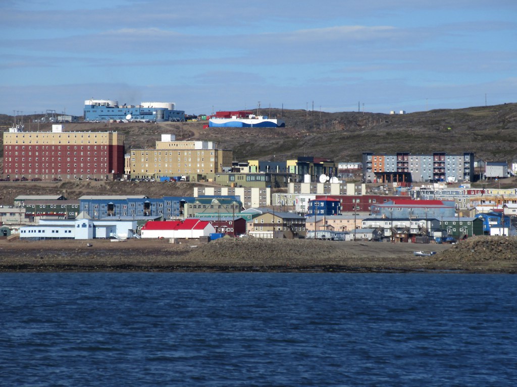 Flights to Iqaluit