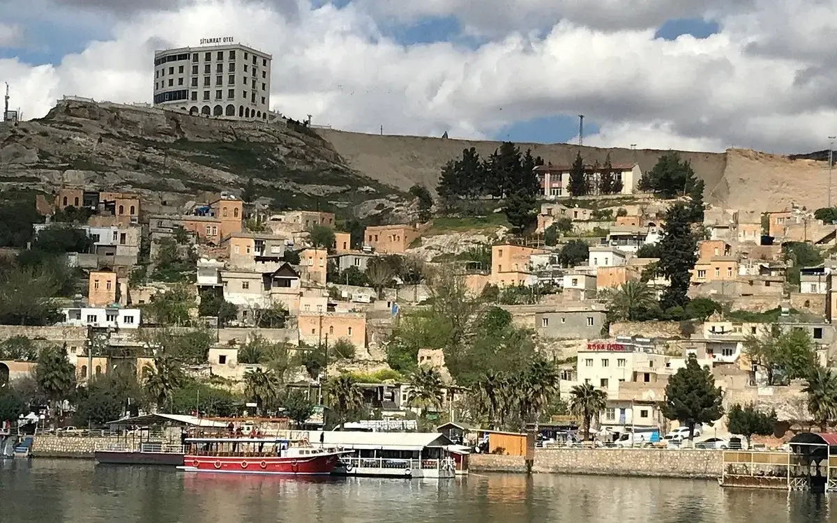 2 Iconic Hotels in Turkey Have Been Demolished 3 Şitamrat