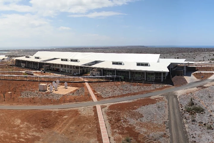 Seymour Galápagos Ecological Airport