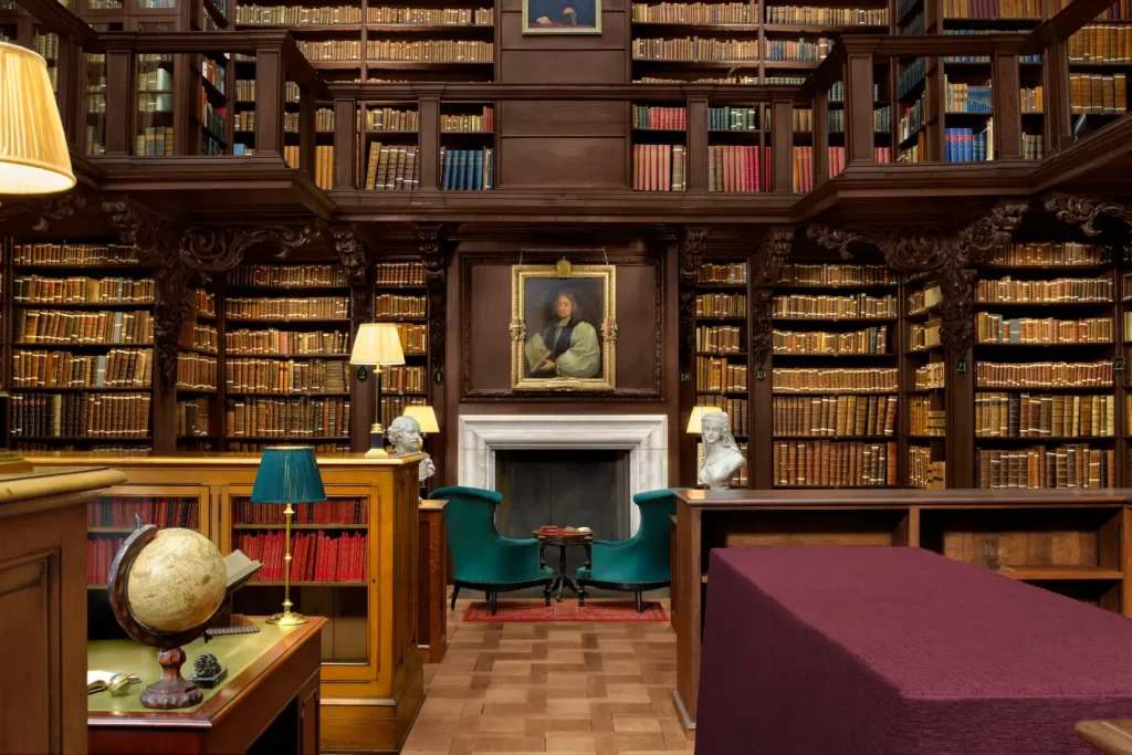 Hidden Library of St Paul’s Cathedral Now on Airbnb 8 Library of St Paul’s Cathedral