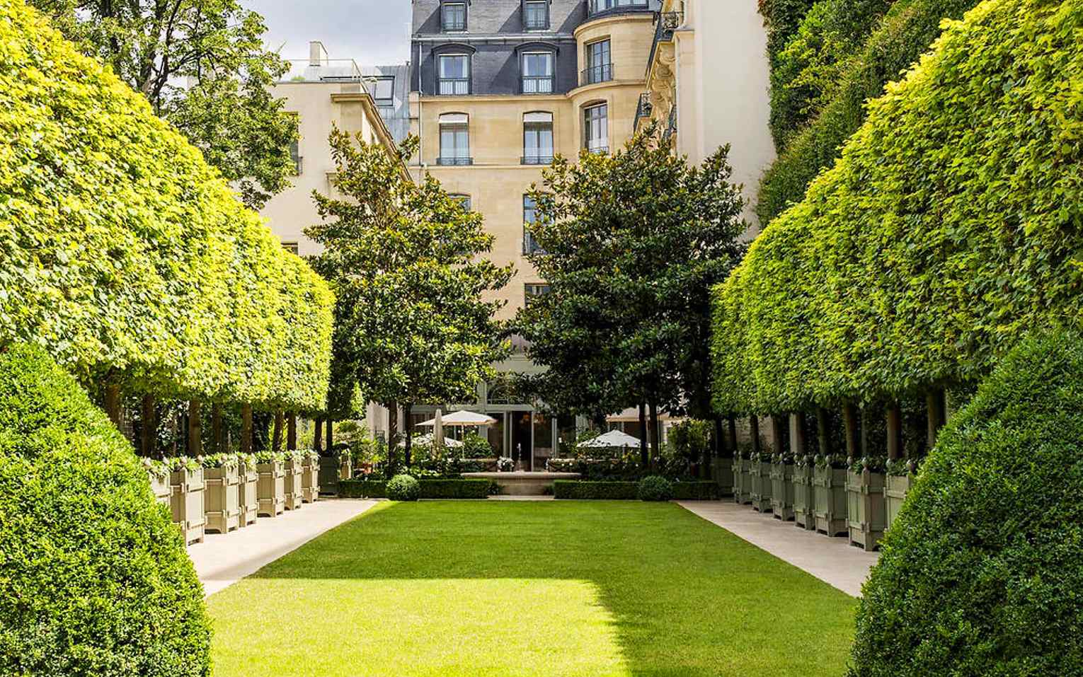 Hotels in Paris Awarded with Three MICHELIN Keys 4 Ritz Paris