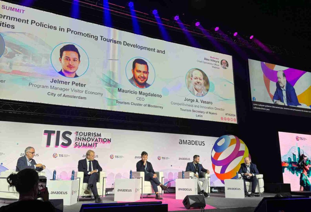 The Cruise Industry's Challenges in an Era of Sustainability and Urban Impact 5 The Cruise Industry’s Challenges in an Era of Sustainability and Urban Impact