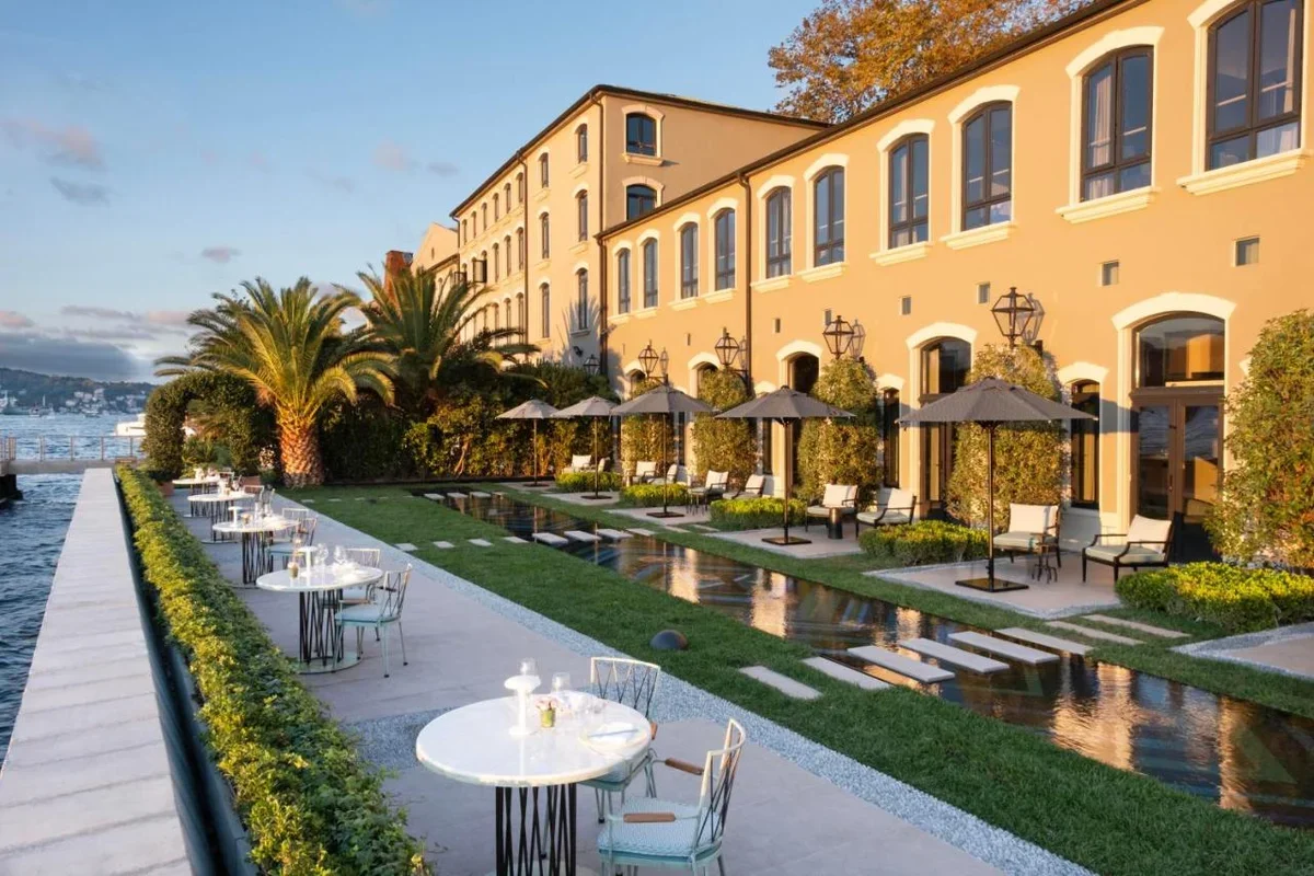 Luxury Hotels in Istanbul: Where Elegance Meets History 5 Vakko Sumahan Bosphorus