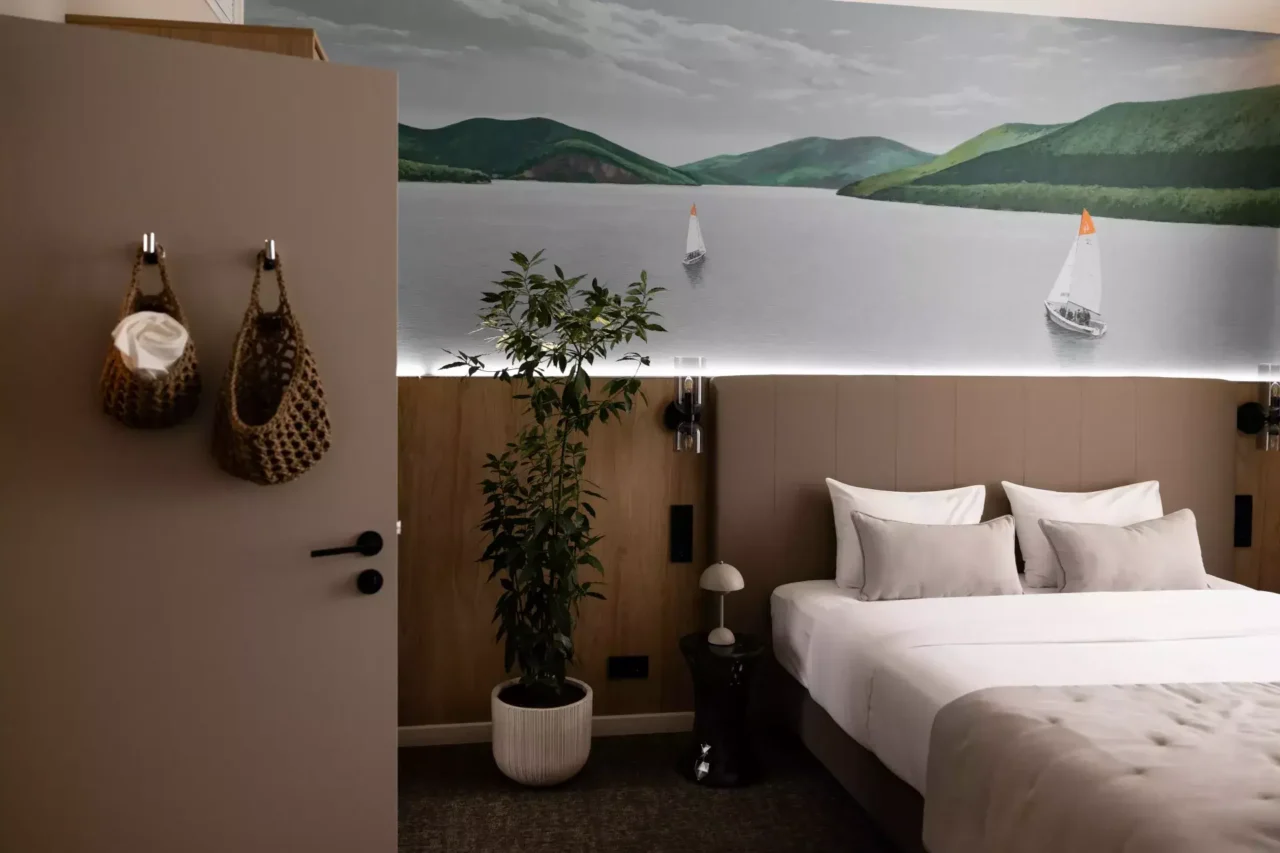 Cosmos Hotel Group and Abrau-Durso Open Wine-Themed Suite in Omsk 14 Abrau-Durso