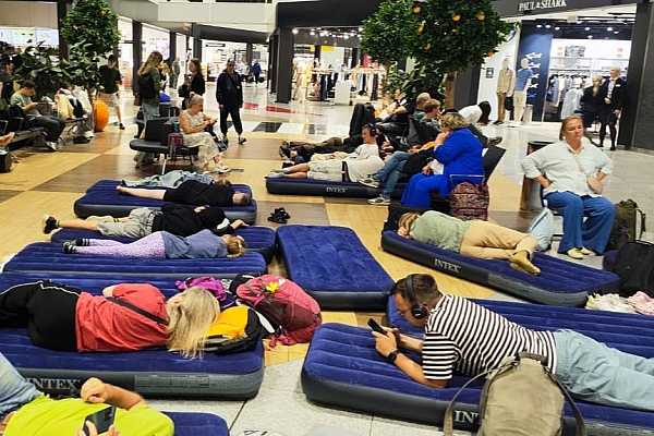 Russian Airports Face Major Delays As Airspace Restrictions Hit Flights 8 Sheremetyevo