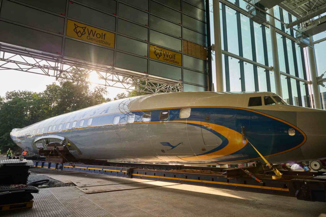 Lufthansa’s Legendary Lockheed Super Star Returns to Frankfurt for Public Display 1 Lockheed Super Star