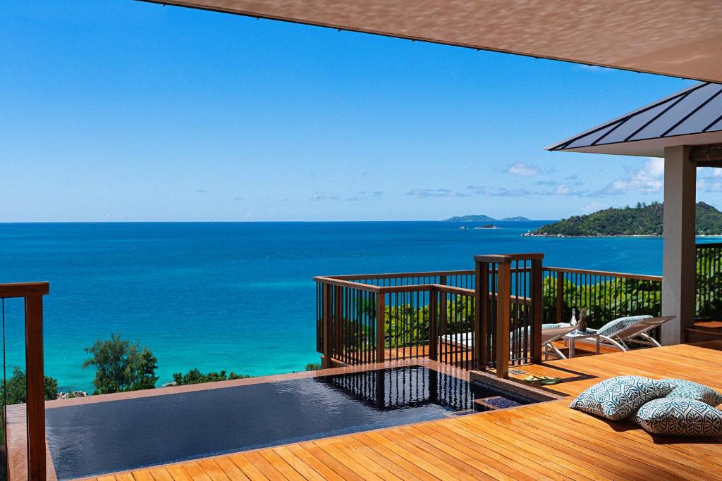 Raffles Seychelles Lights Up the Holidays with Orthodox Christmas Feasts and Oceanfront Festivities