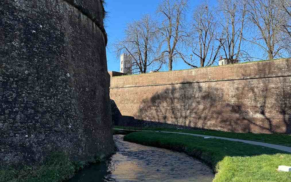 Hidden Gems: 10 Underrated European Destinations Worth Visiting Now 3 lucca