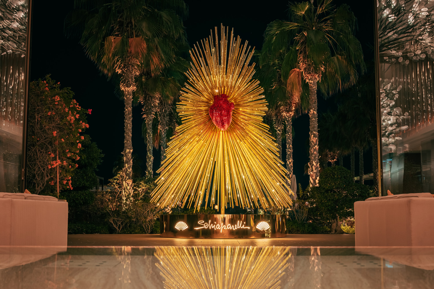 Mandarin Oriental Jumeira, Dubai Opens Its Festive Season with Schiaparelli Couture Christmas Tree