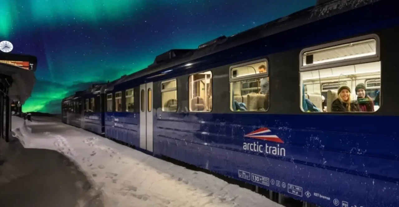 Northern Lights train