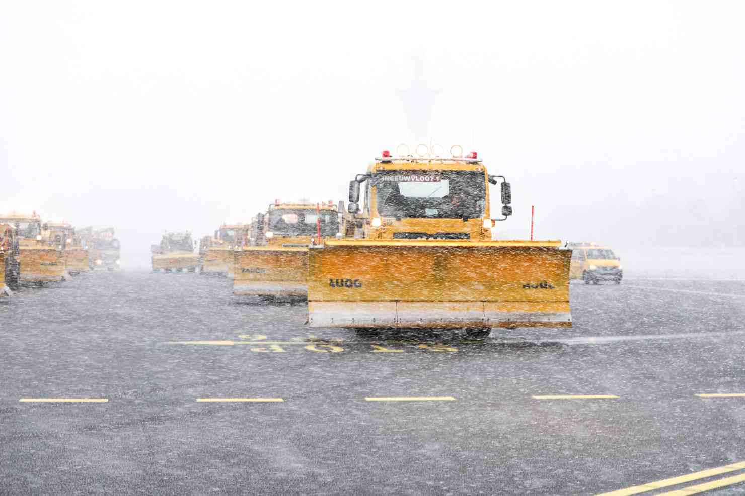 Hundreds of Bags Still Stranded at Amsterdam Schiphol After Winter Flight Chaos