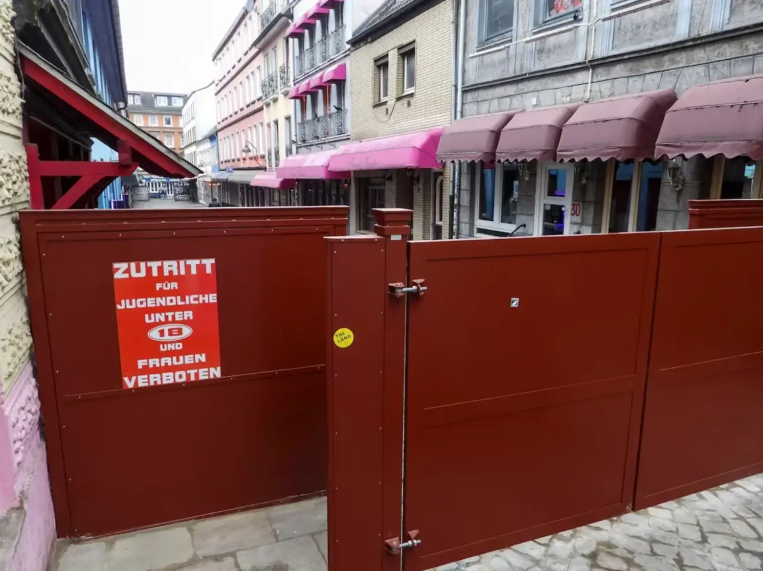 Tourist Hotspots Where Women Are Still Banned – Even Today