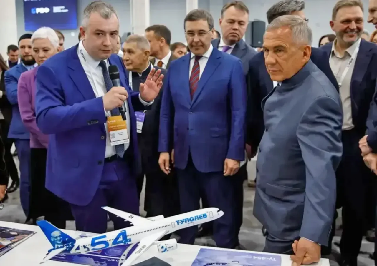 Russia Unveils Tu-454 Long-Range Jet Concept to Rival Boeing and Airbus 4 TU 454