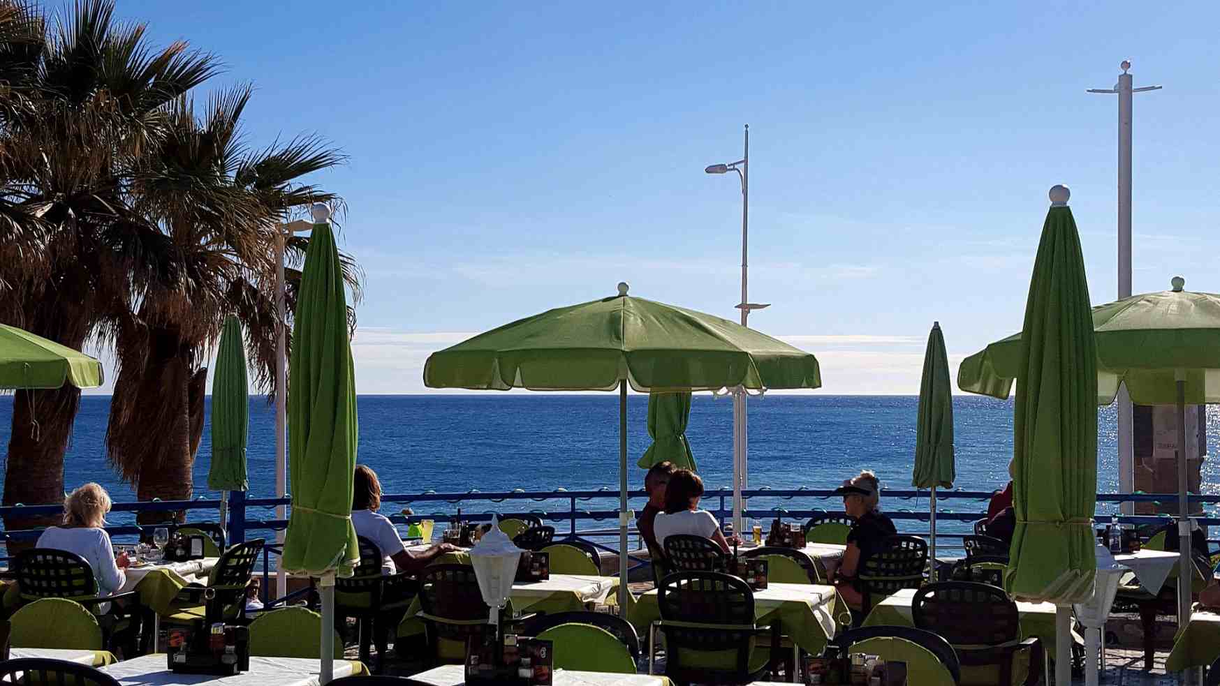 Spain to Close Outdoor Terraces During Extreme Heat Waves