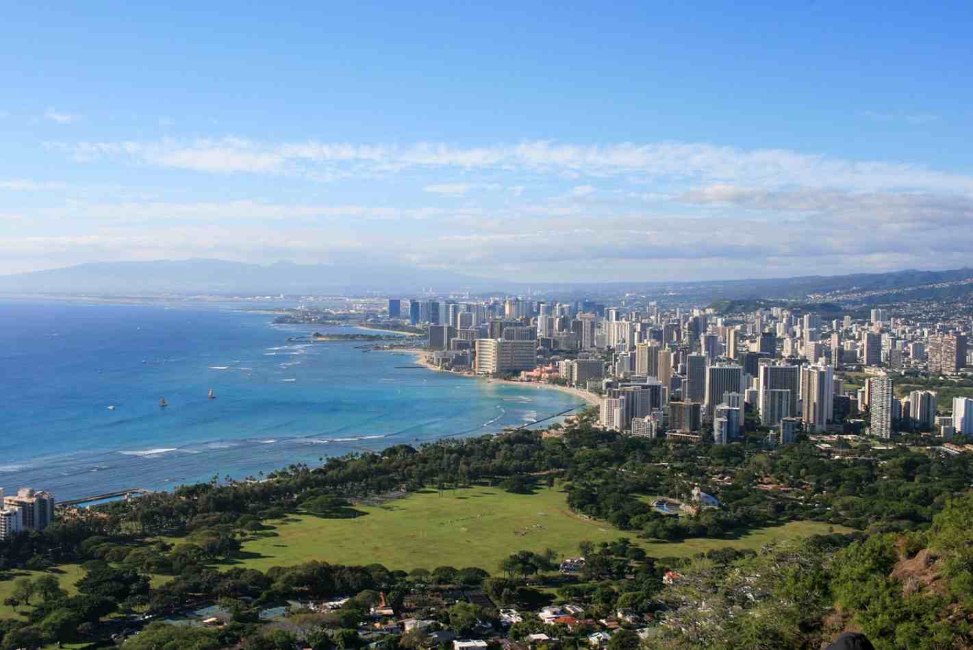 Honolulu Travel Guide Spotlights Costs, Hotels and Sights