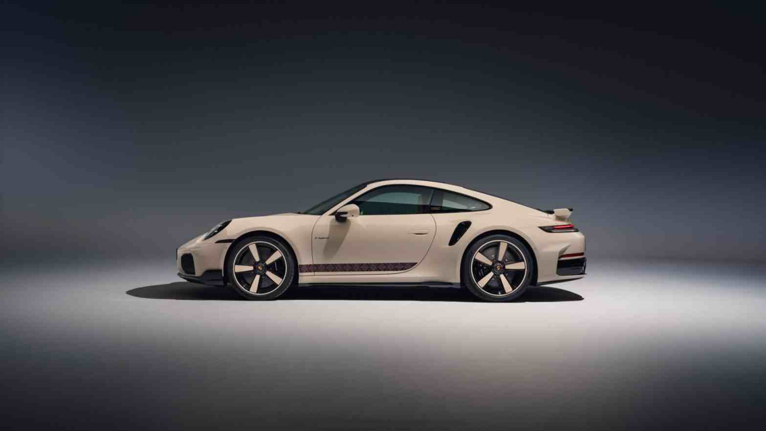 Porsche Unveils Exclusive 911 Turbo S Sadu Edition For Kuwait Anniversary