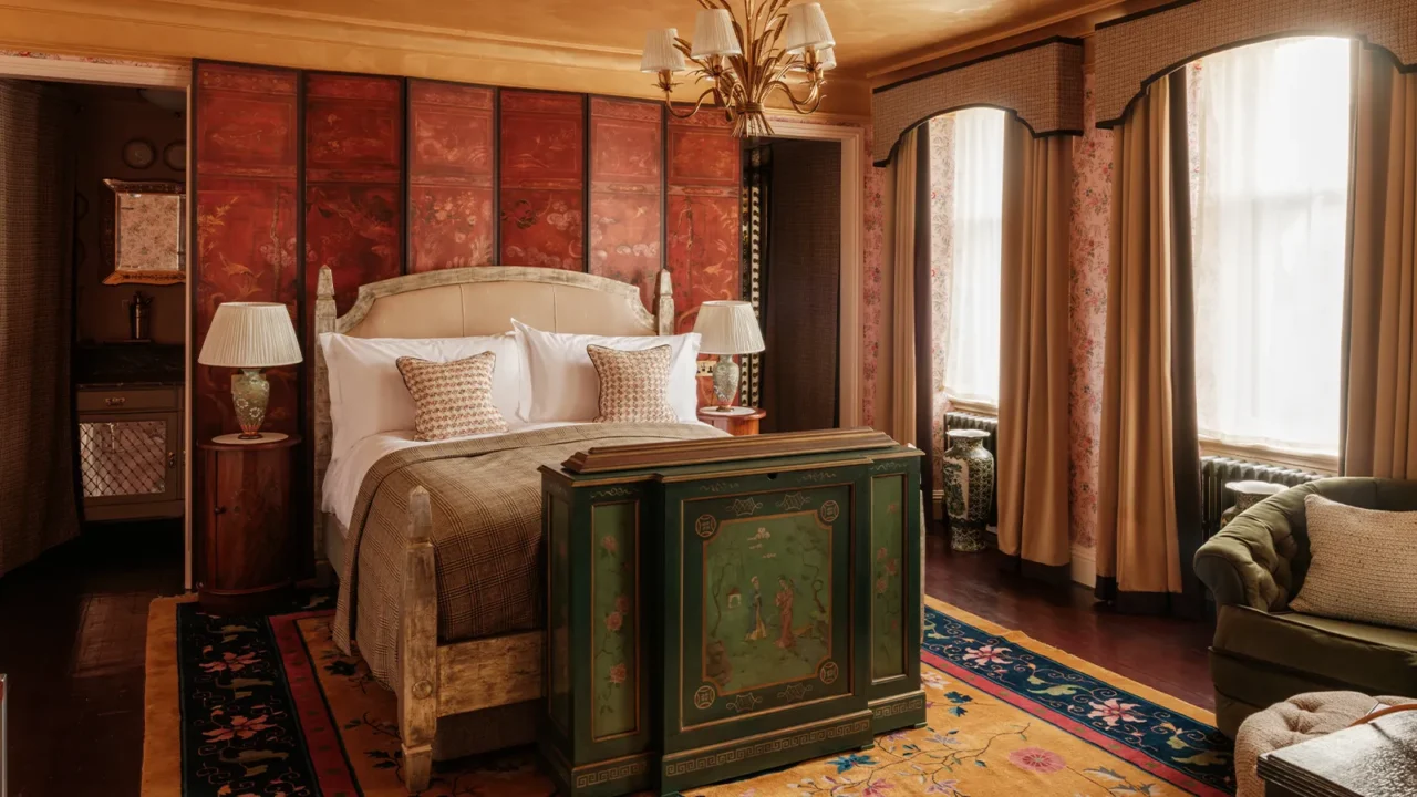 coco chanel room