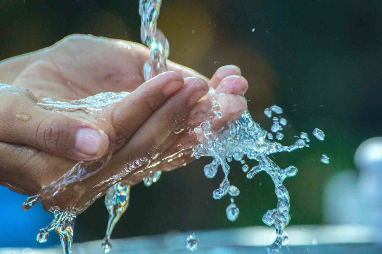 Europe Braces For Intensifying Heatwave As Temperatures Approach 40°C 6 water fountain