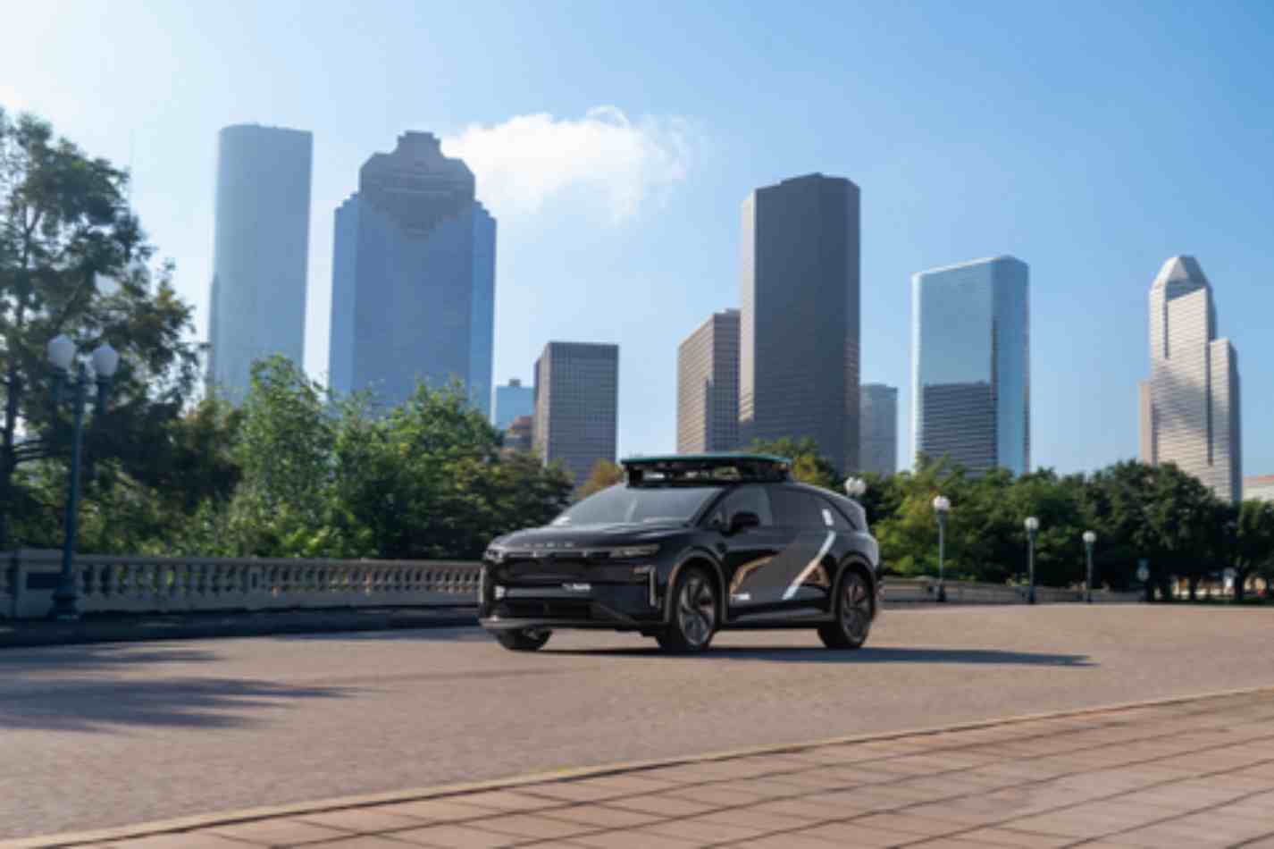 Uber, Nuro, and Lucid announce plans to bring robotaxi service to Houston in 2027